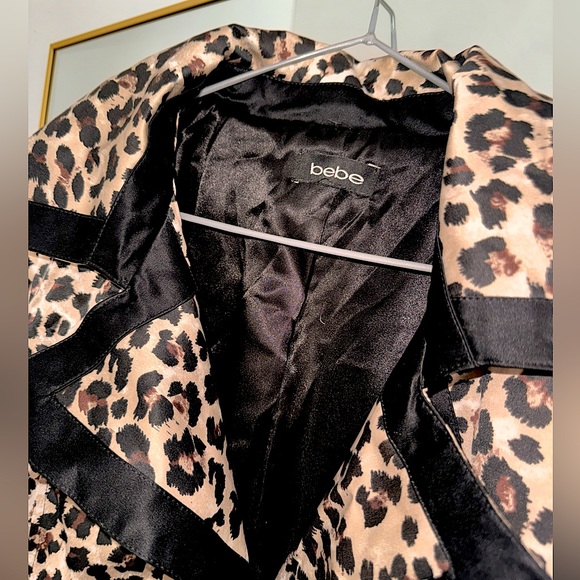COPY - Bebe Leopard Print Trench Coat - Picture 3 of 7